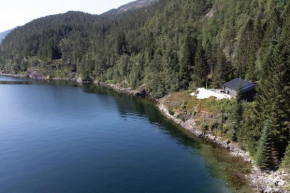 Modalen Fjord Cottage